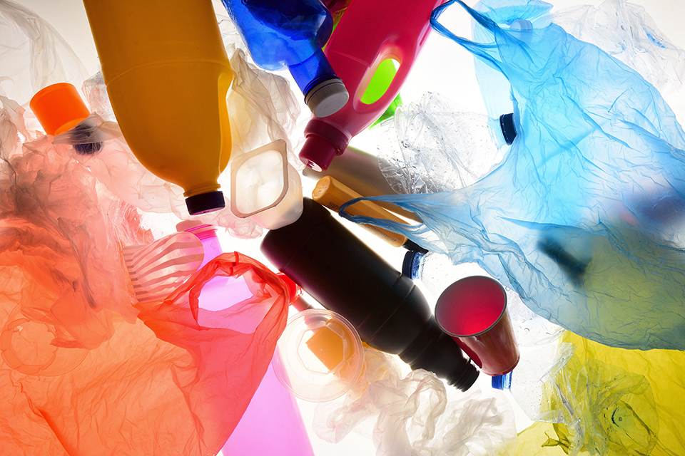 Designing ways to reduce plastic waste: apply for funding
