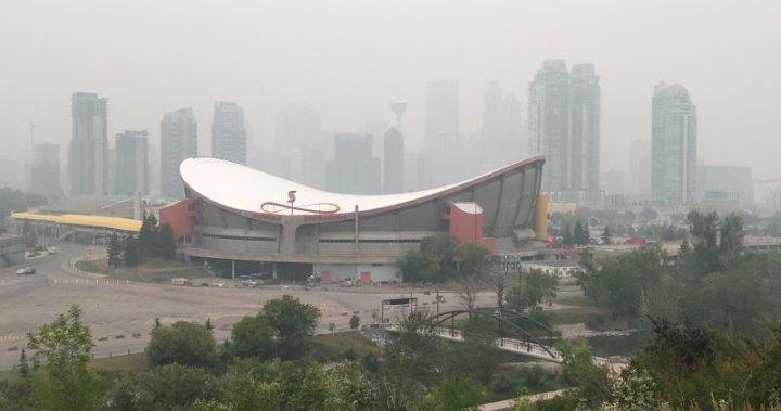 Special air quality statement issued for Calgary due to wildfire smoke - Global News