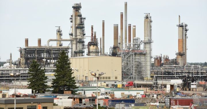 Imperial Oil shareholders defeat shareholder motion to set net zero emission target