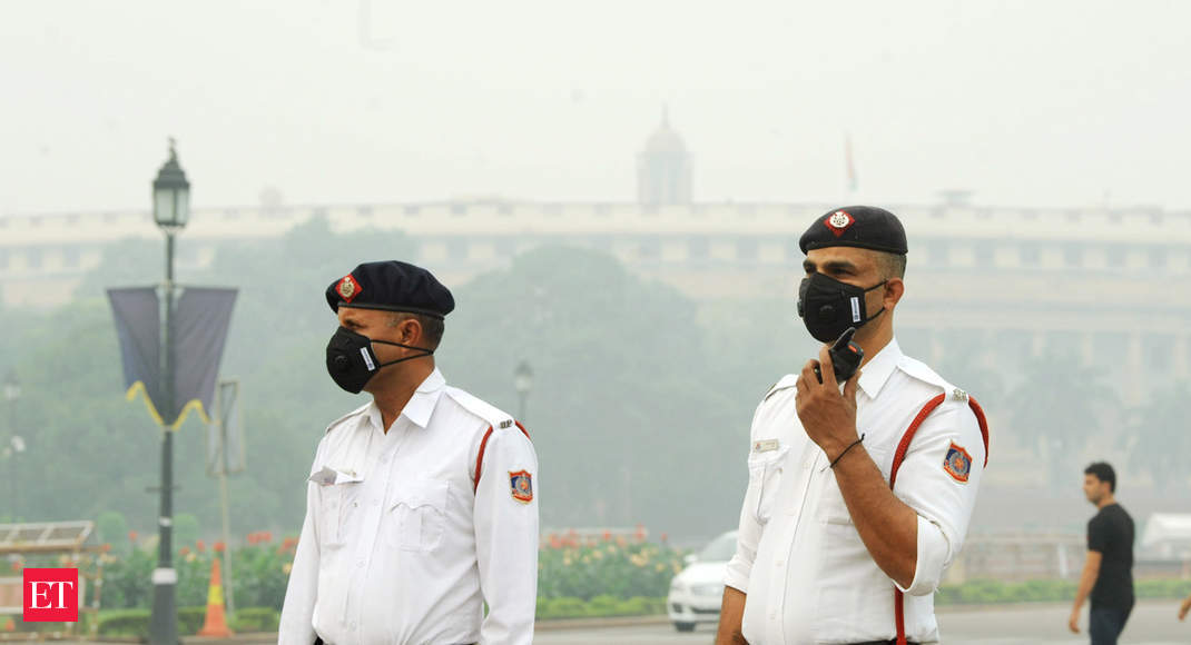 AQI in Delhi remains in 'very poor' category as pollutants in air rise