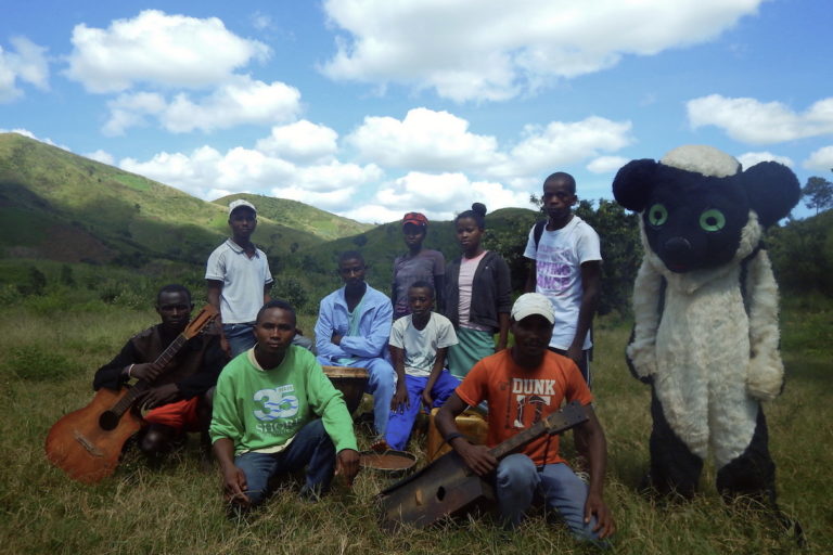 Madagascar: Young farmers adopt new methods to help lemurs, forests and themselves