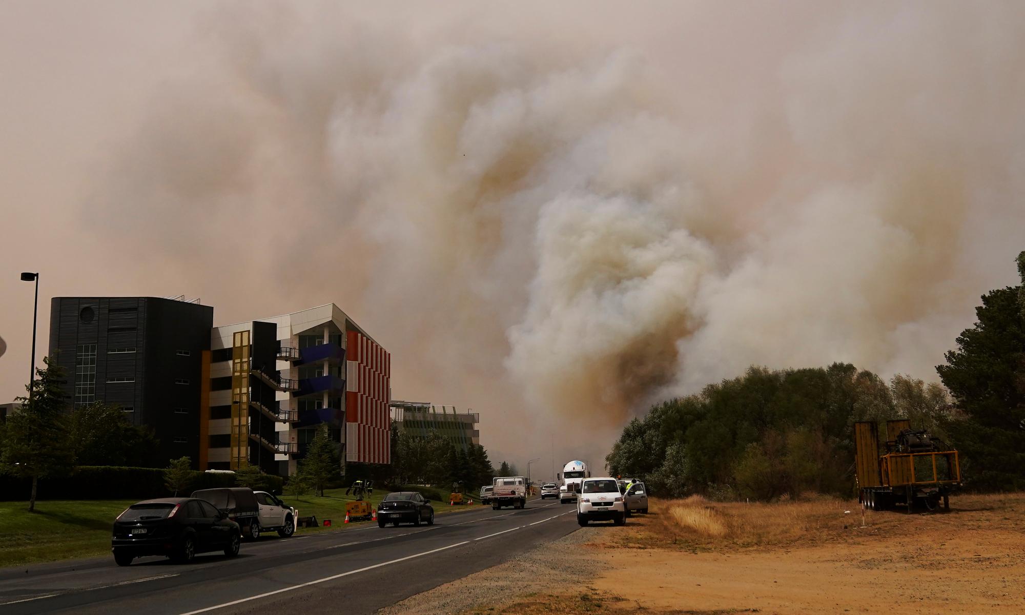 Australia fires live: Canberra airport closed, reports of air tanker crash in NSW bushfires – latest updates