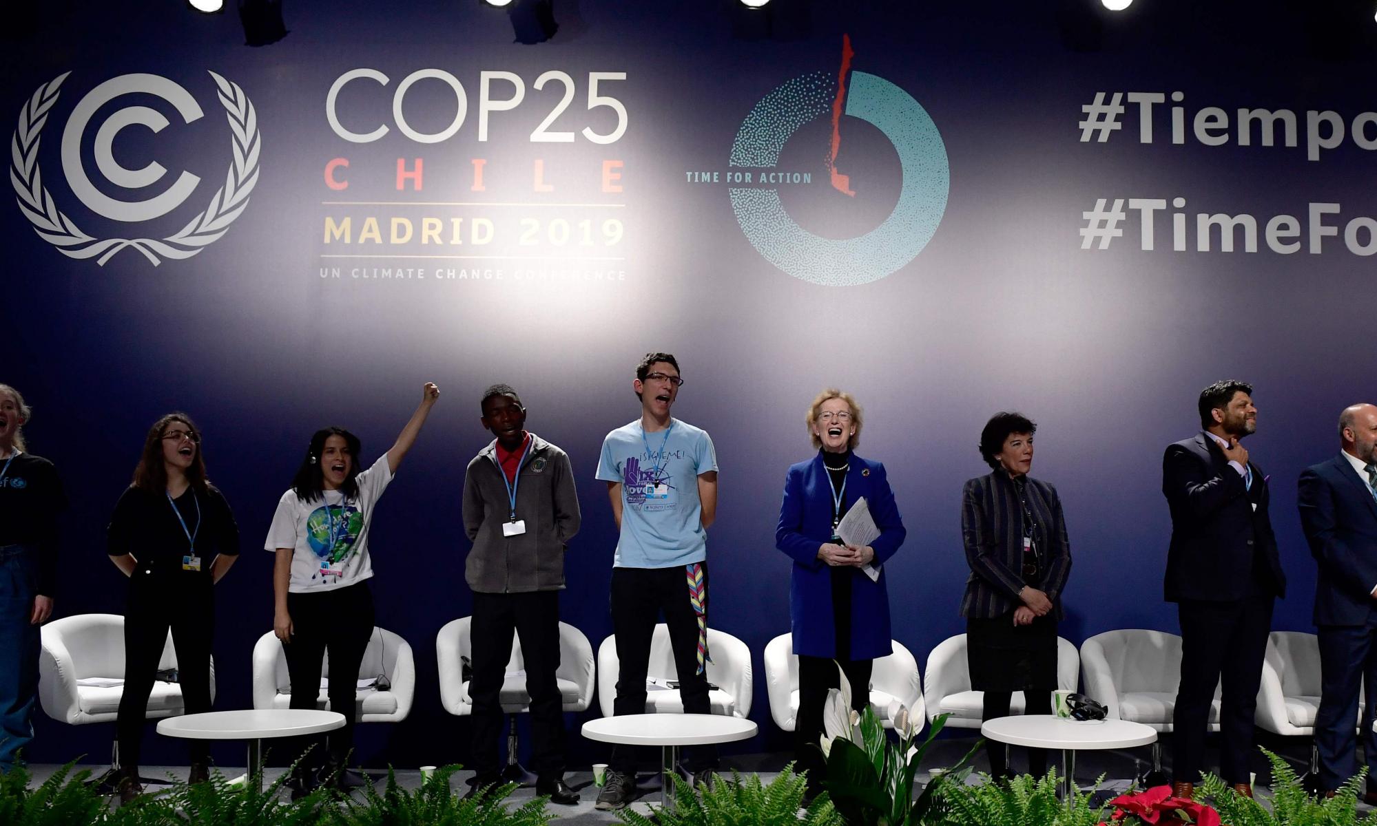 UK urged to tie green recovery from Covid-19 crisis  to Cop26 summit