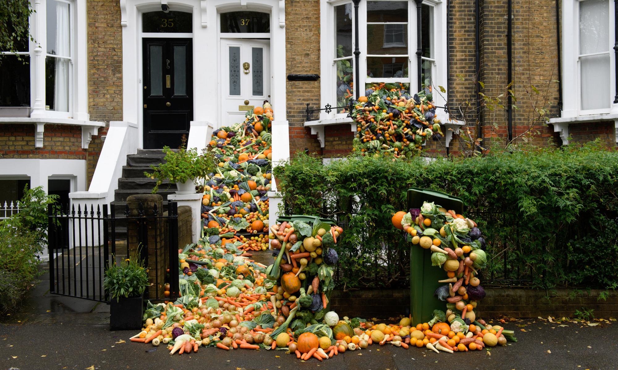 UK households waste 4.5m tonnes of food each year