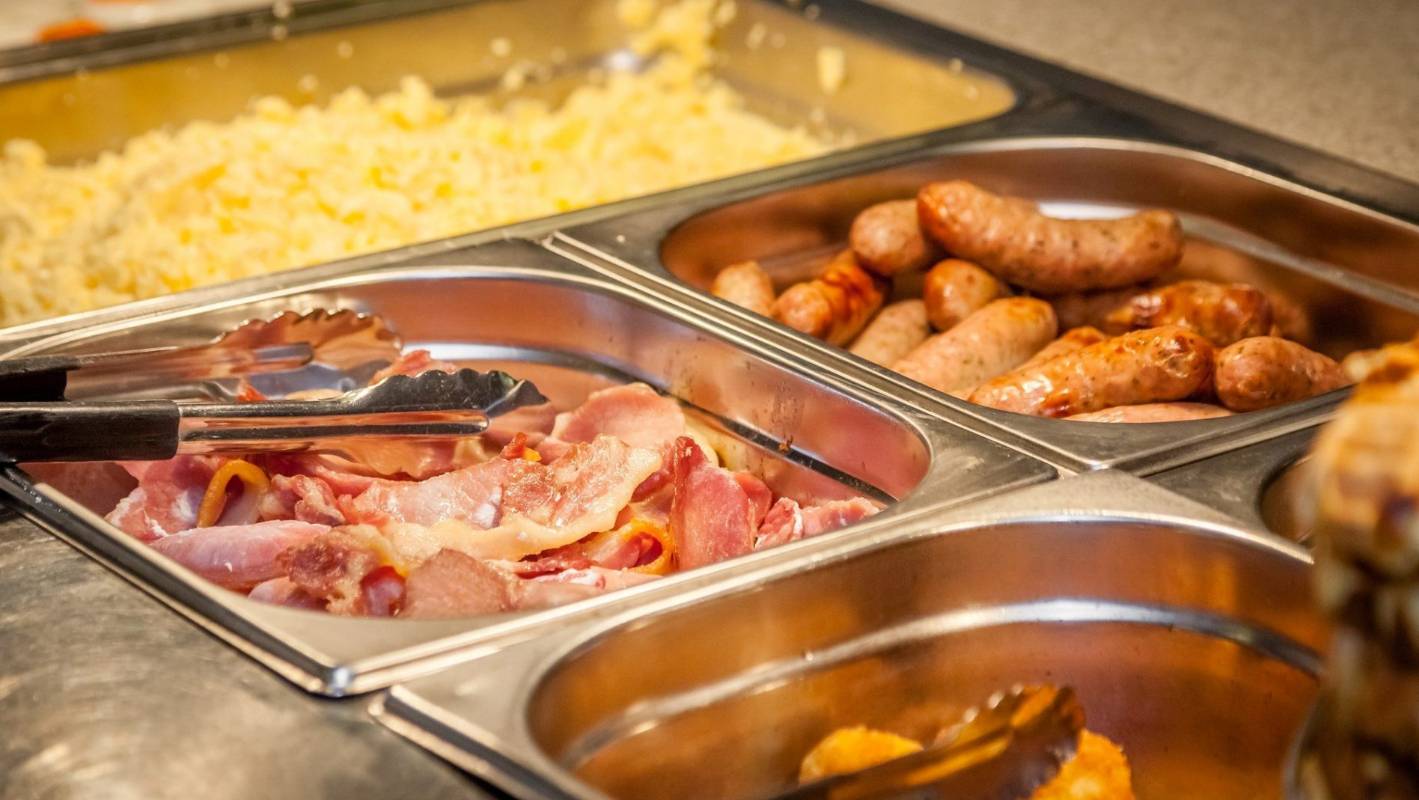 Hotels and food waste: What happens to breakfast buffet leftovers?