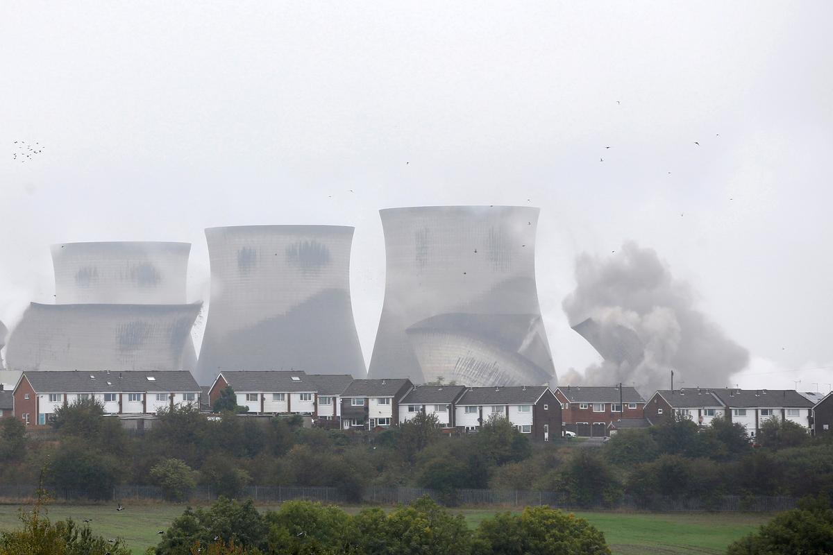 Britain poised to hit two months without power from coal plants