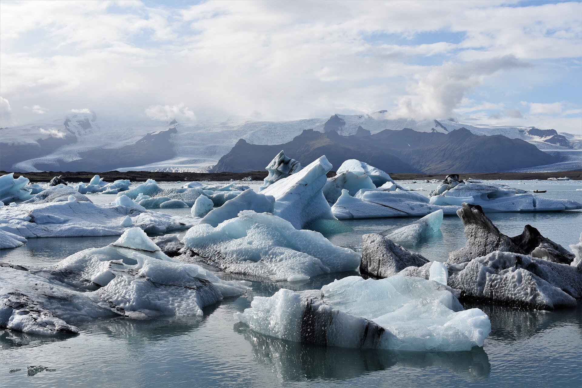 Researchers discover a new tool for reconstructing ancient sea ice to study climate change