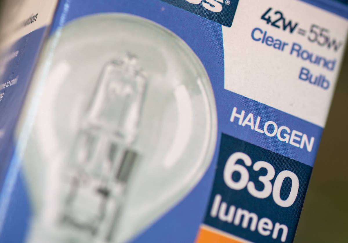 Halogen bulbs to be banned in UK from September