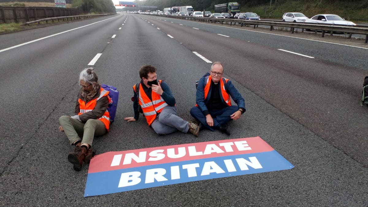 Dozens of climate protesters arrested as M25 is targeted for the second time in one week