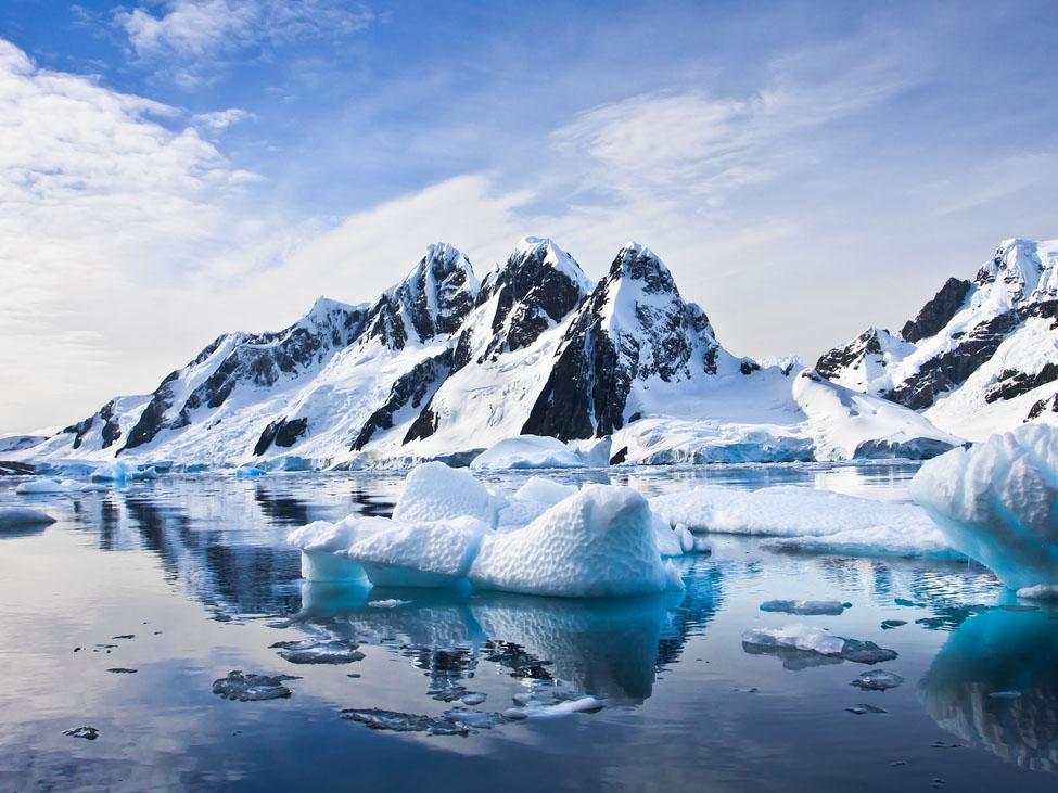 Climate change: Antarctica experiences record-high temperature of more than 18C