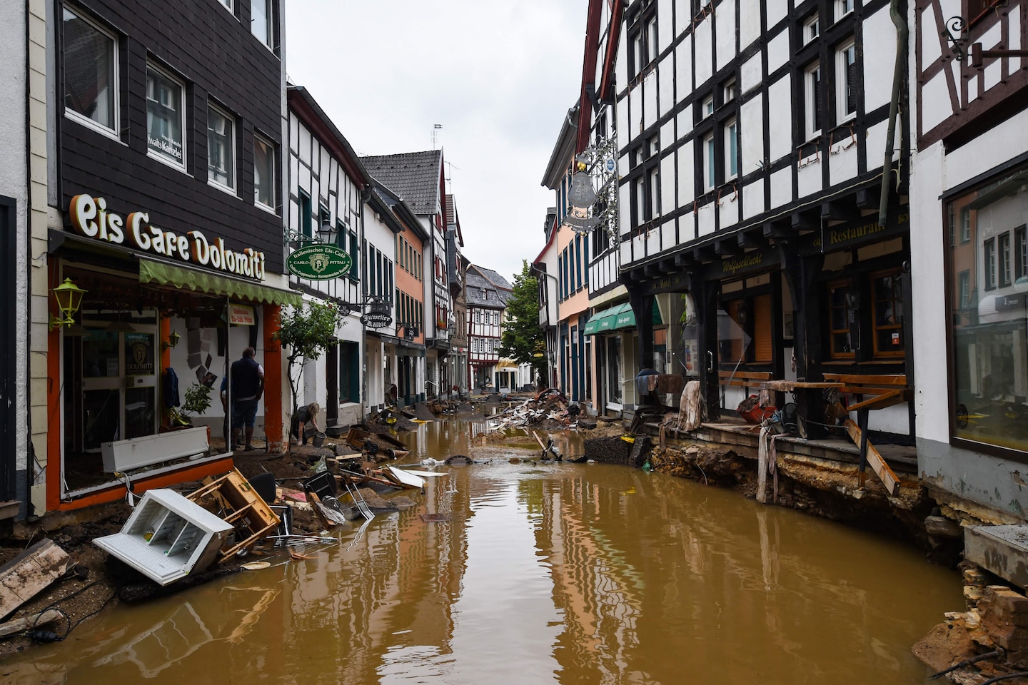 How weather patterns conspired for a flooding disaster in Germany