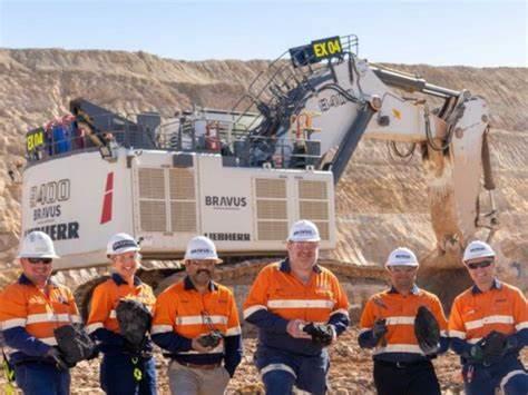 备受争议的阿达尼澳洲Carmichael煤矿实现开采