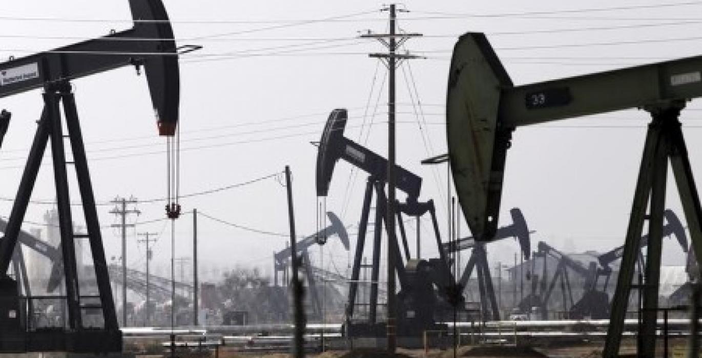 周五油价下跌 美国就业报告下周公布