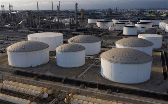 伊朗重新供应石油的预期之下 全球石油价格下跌2% - 能源界