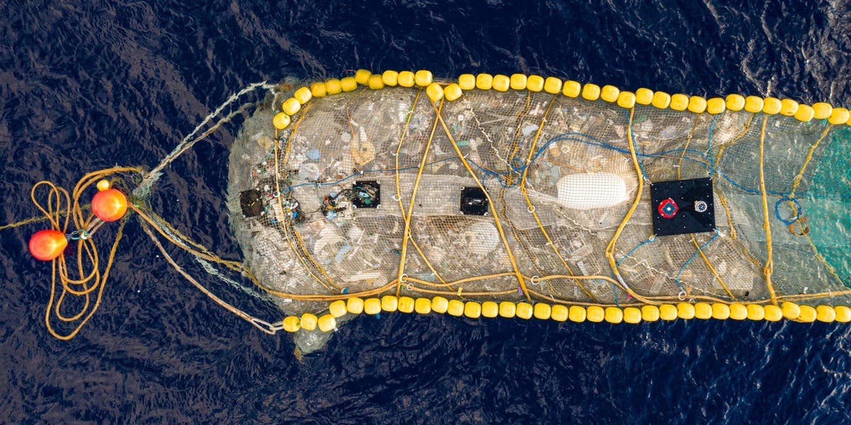 A half-mile installation just took 20,000 pounds of plastic out of the Pacific - proof that ocean garbage can be cleaned