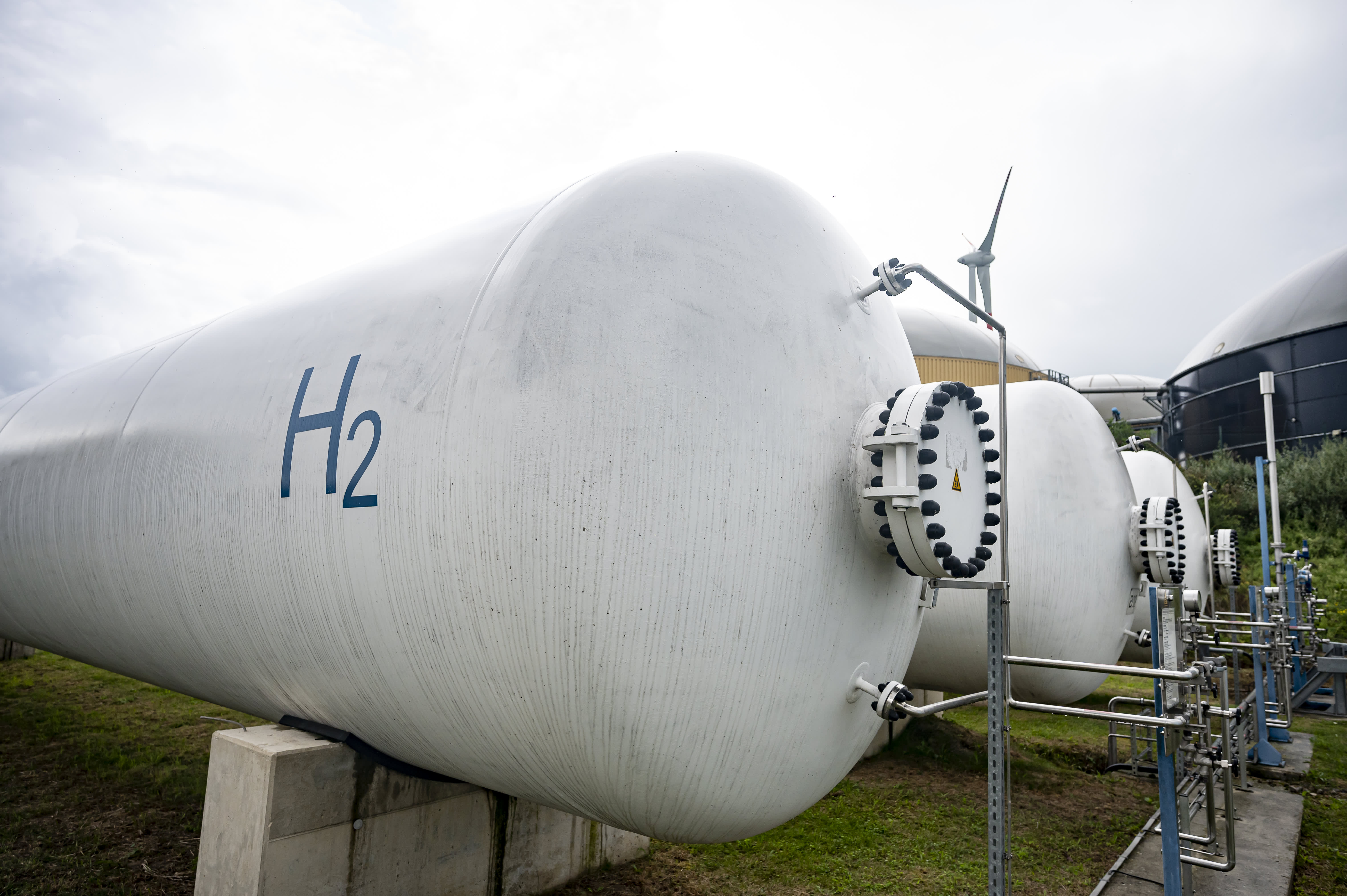 Hydrogen power is gaining momentum, but critics say it's neither efficient nor green enough