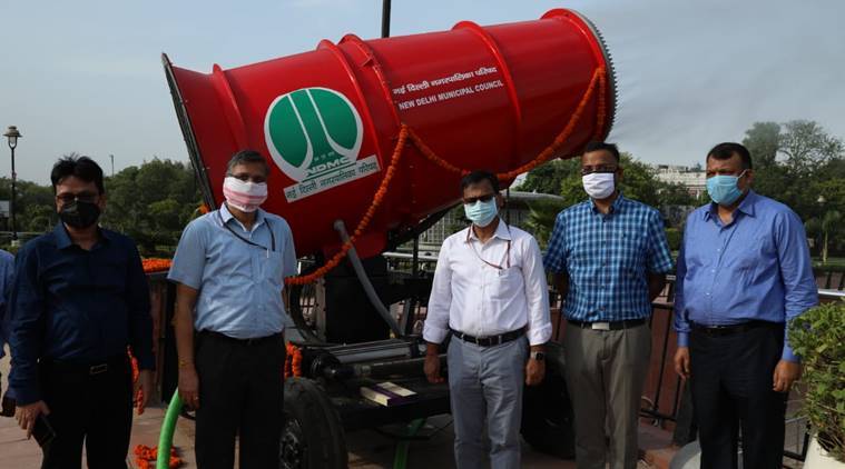 New Delhi: Anti-smog gun installed at Connaught Place