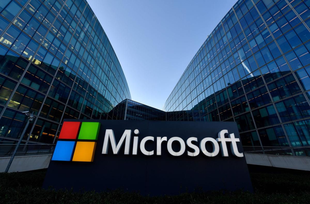 Microsoft climate fund makes first investment, joins green group