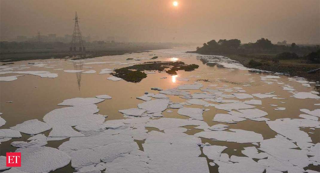 Detergents in sewage turn Yamuna into toxic froth