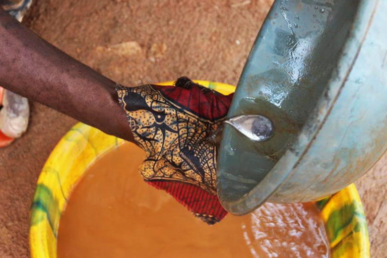 Chinese companies slated for mercury pollution in Cameroon