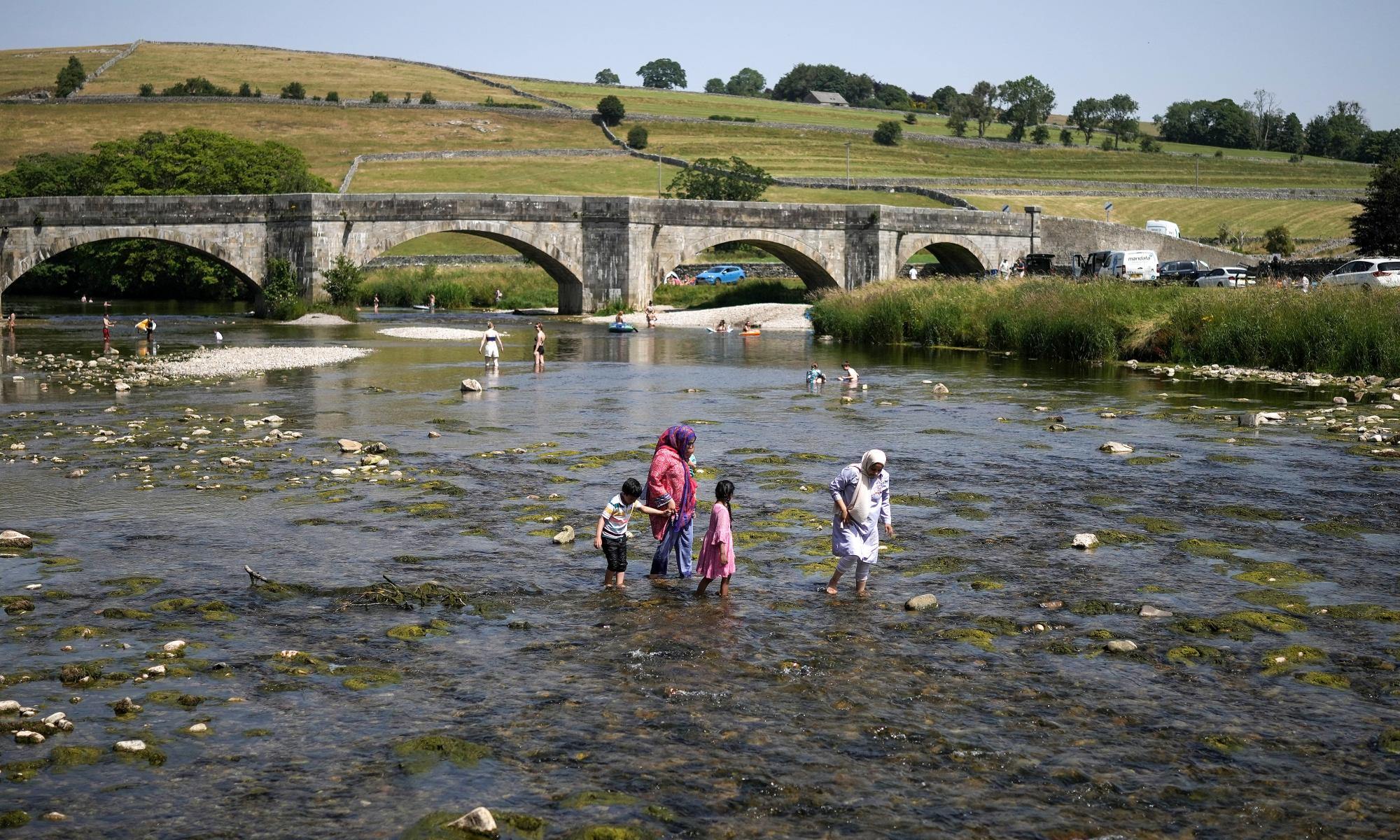 River-flow rates in England at lowest point since 2002, data shows