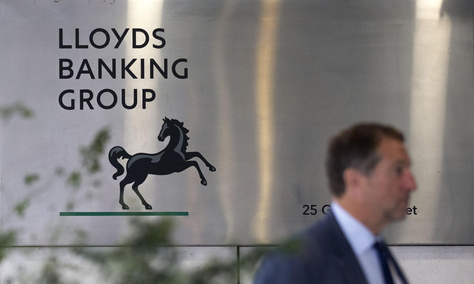 Lloyds set to halve carbon emissions it finances in 10 years