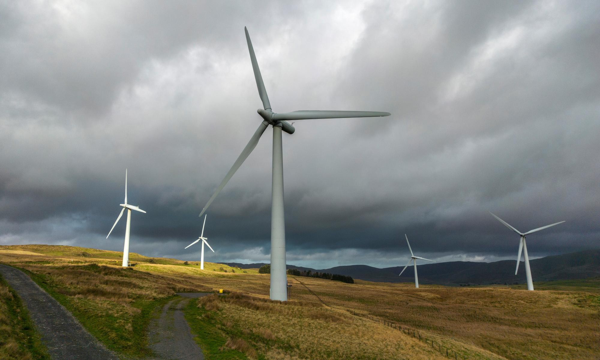No 10 set to allow new onshore wind projects in England in U-turn