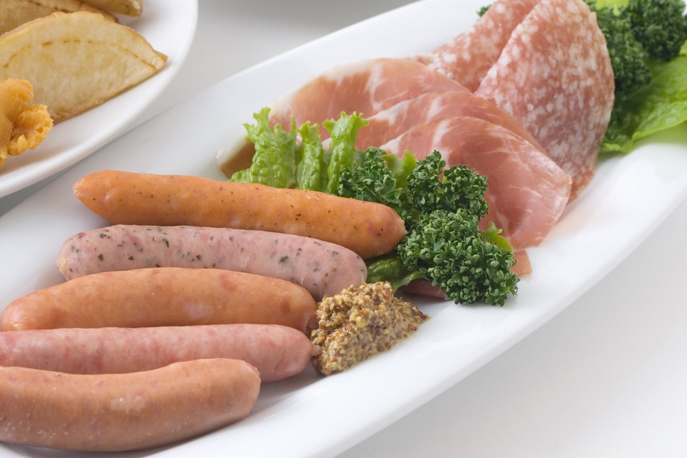 香腸換成沙拉…柏林大學餐廳為改善氣候問題 停止提供肉類餐