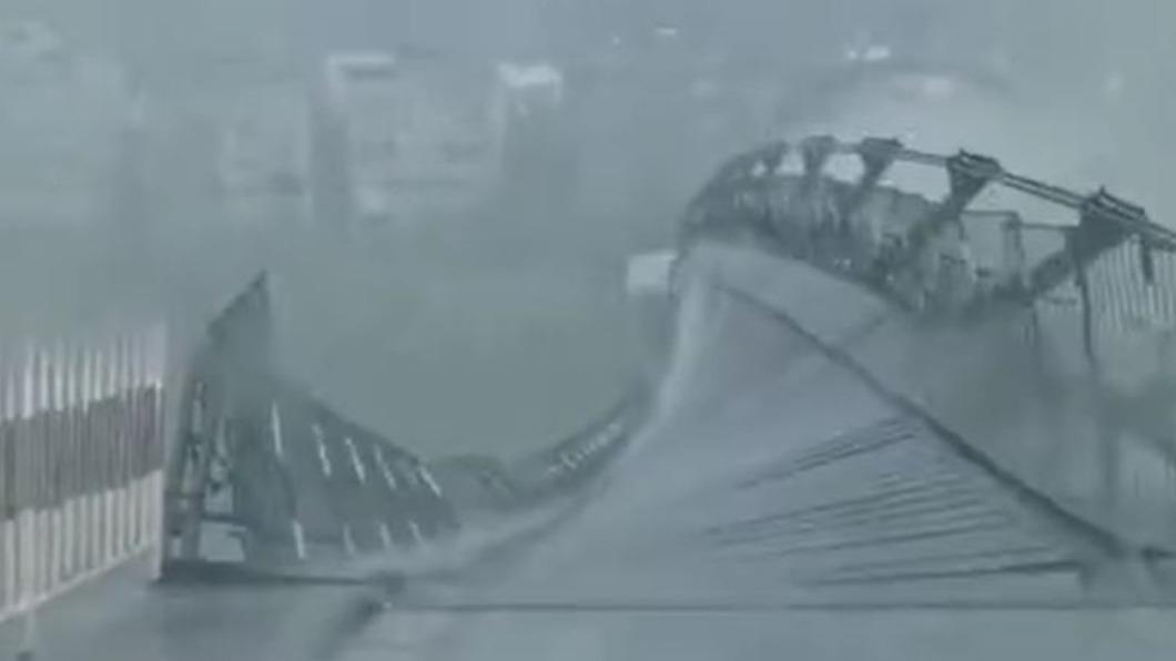 極端天氣肆虐！貴州網紅吊橋擰成麻花狀　桂林暴雨多人困
