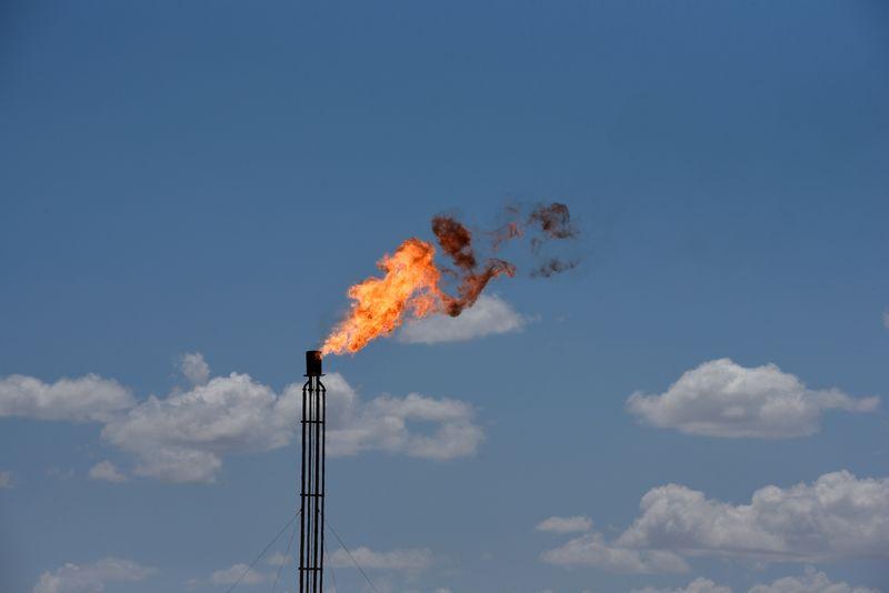 Texas regulator calls out state's worst, best companies for natural gas flaring