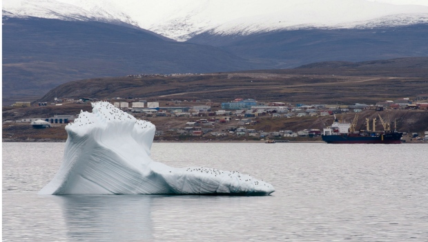 Major companies pledge not to ship along controversial Arctic routes
