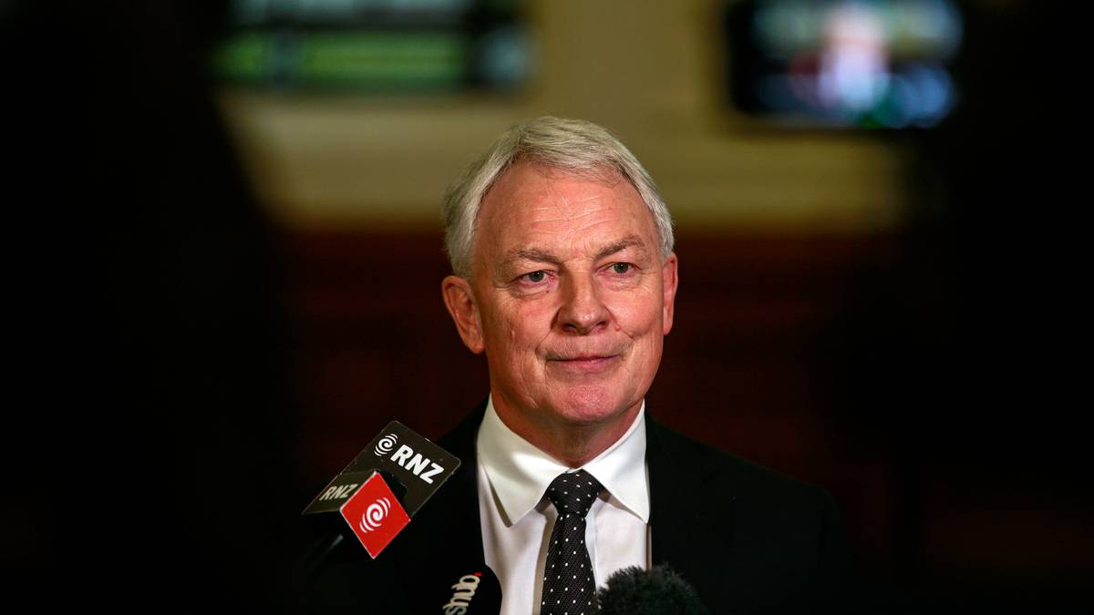 Phil Goff grills Watercare for straight answers over its climate change preparedness